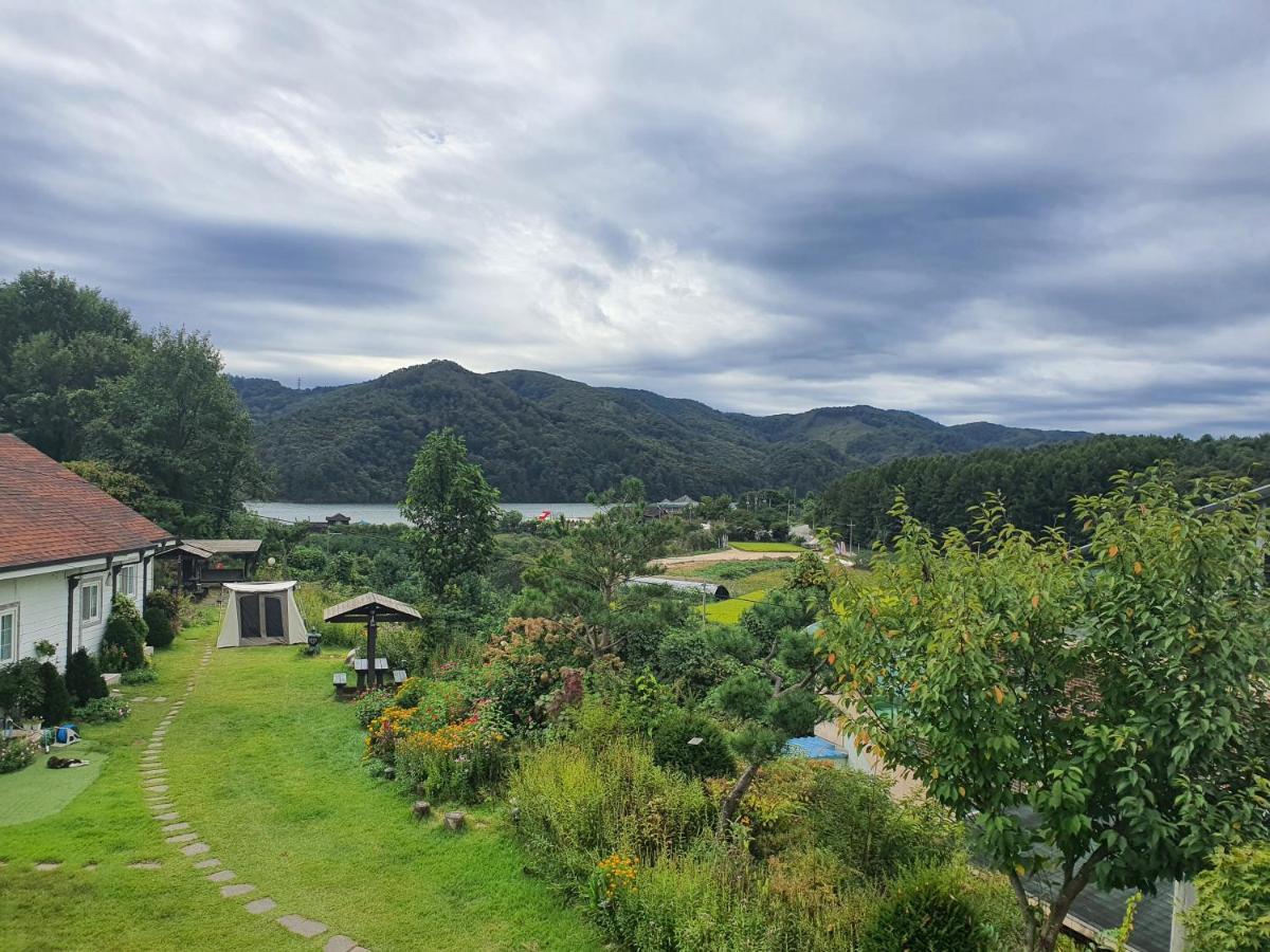 Walking Sky Pension Gapyeong Eksteriør billede